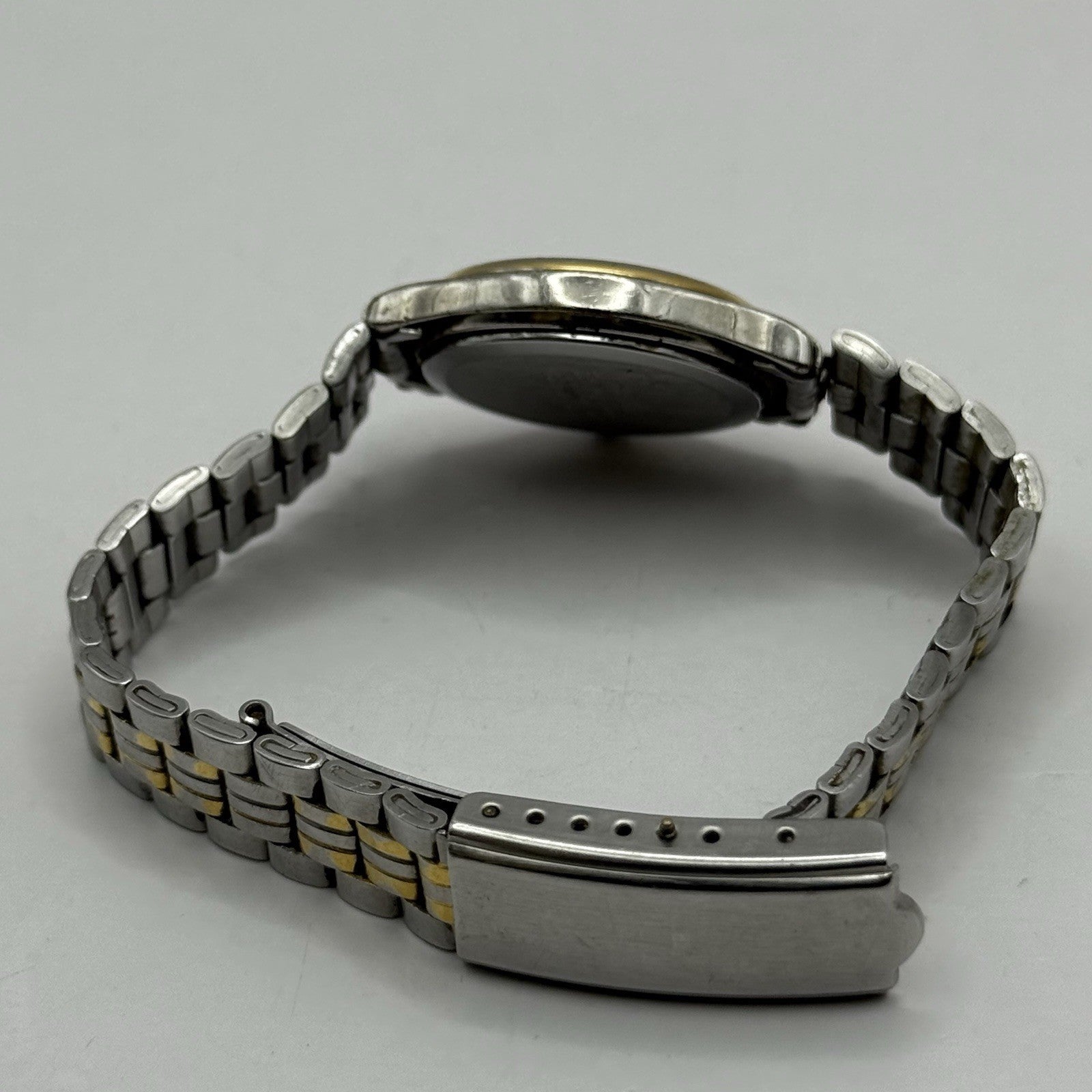 26mm Working Ladies Lorus V782-X113 Two Tone Date Dial Quartz Watch 6 Inches