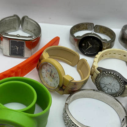 Large Bundle Of Vintage / Modern Quartz Watches Joblot UNTESTED PARTS REPAIR
