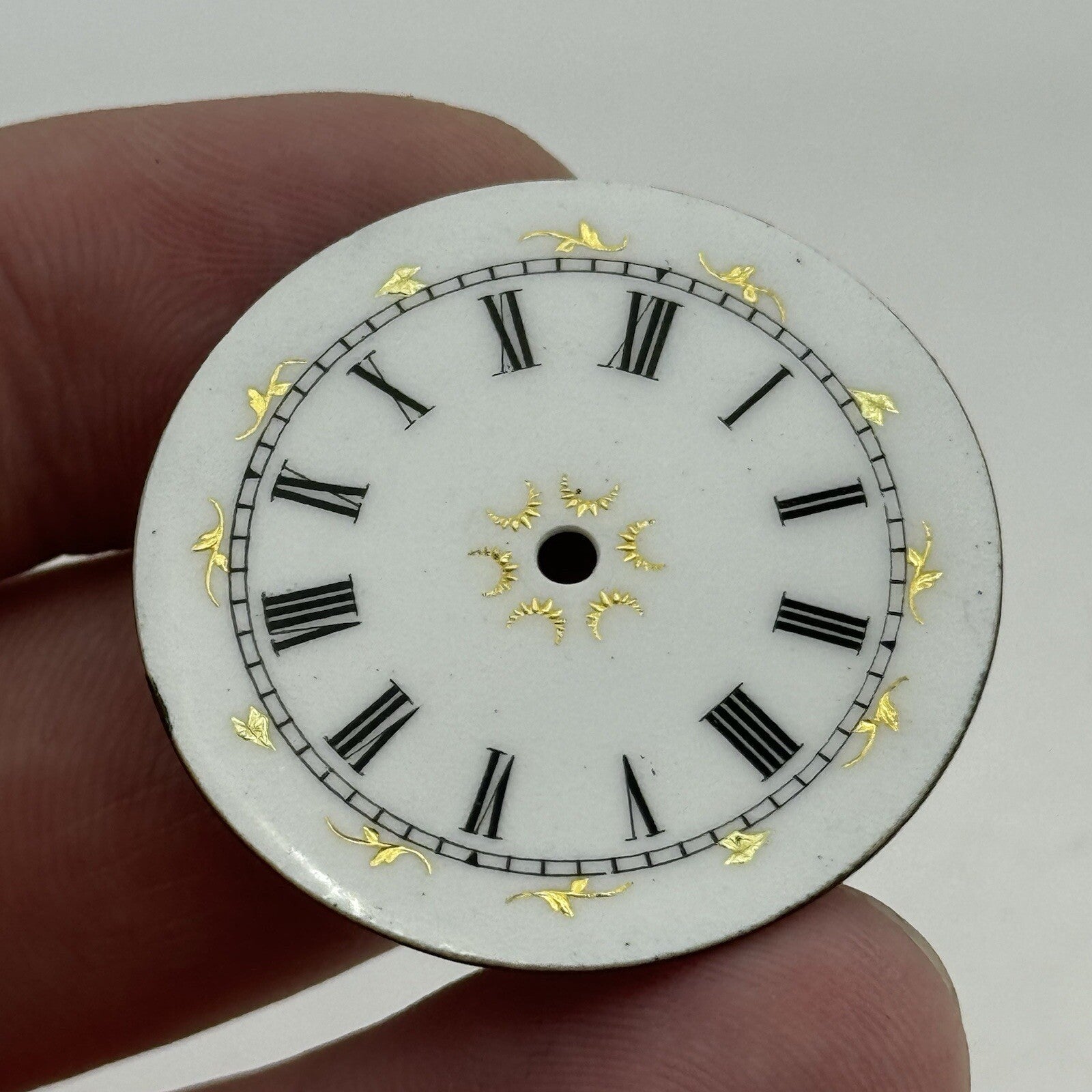 33.6mm Antique Beautiful Porcelain Patterned Pocket Watch Dial Spares Parts