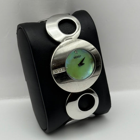 Working Sekonda Seksy Ladies Silver Tone 32mm Quartz Watch 6.25 Inch New Battery