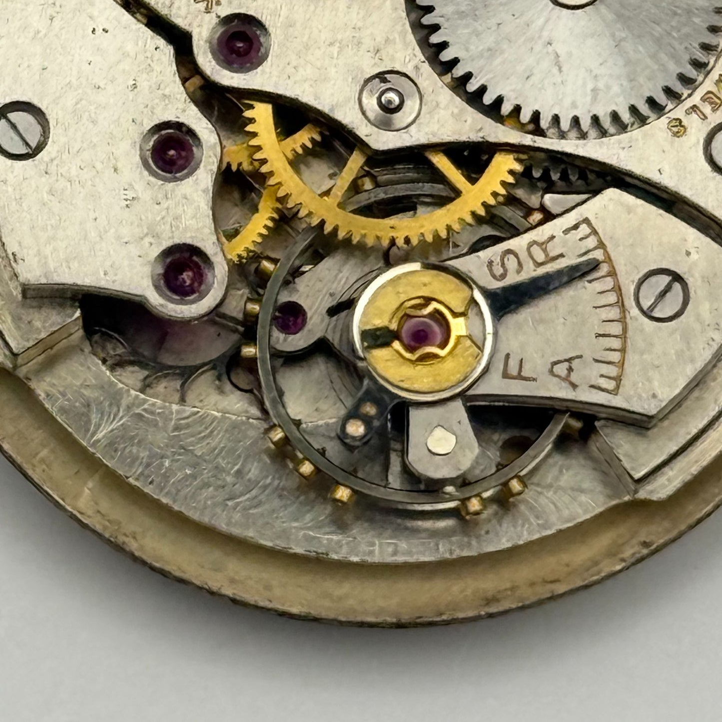 Peerex 15 Jewels Watch Movement Running Manual Wind Vintage Parts Repair 25.8mm
