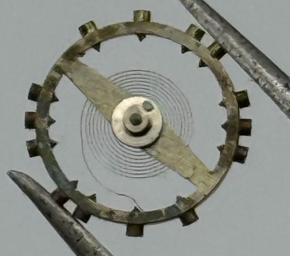 FEF 370 371 Balance Wheel Complete And Spring  176 Watch Movement Parts NOS