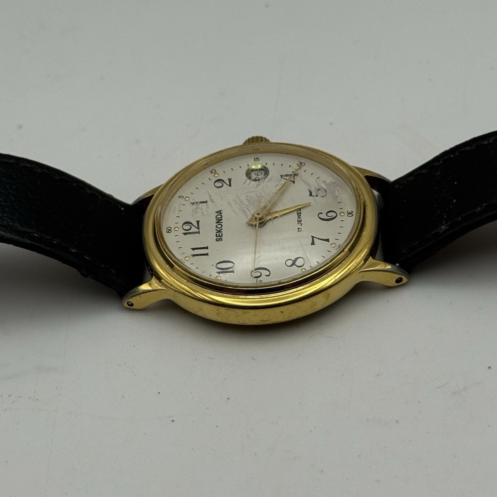 35mm Running Vintage Men’s Sekonda 17 Jewels Manual Wind Date Watch PARTS REPAIR