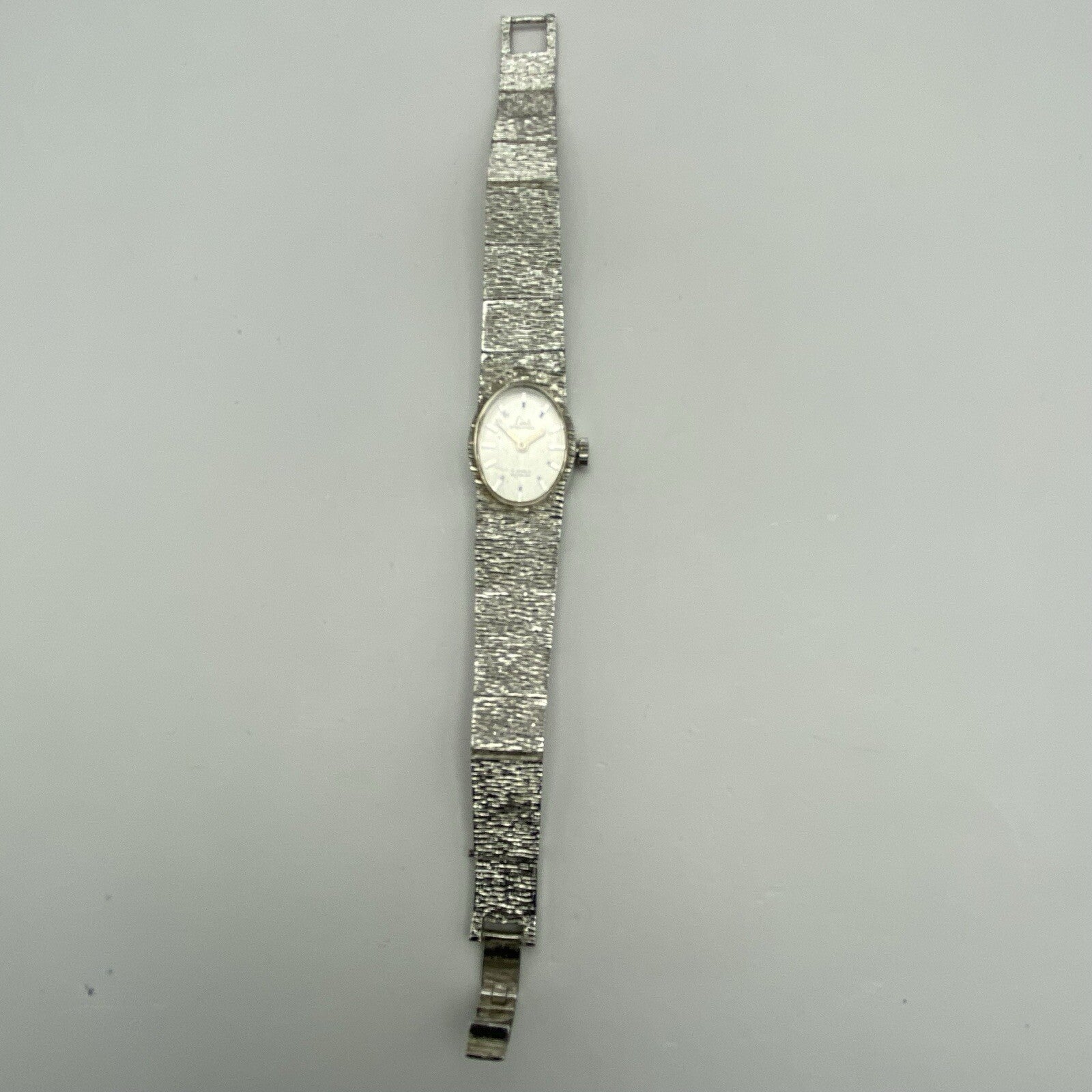 17mm RUNS BUT STOPS Vintage Limit Beautiful Ladies Silver Tone Bark Affect Watch