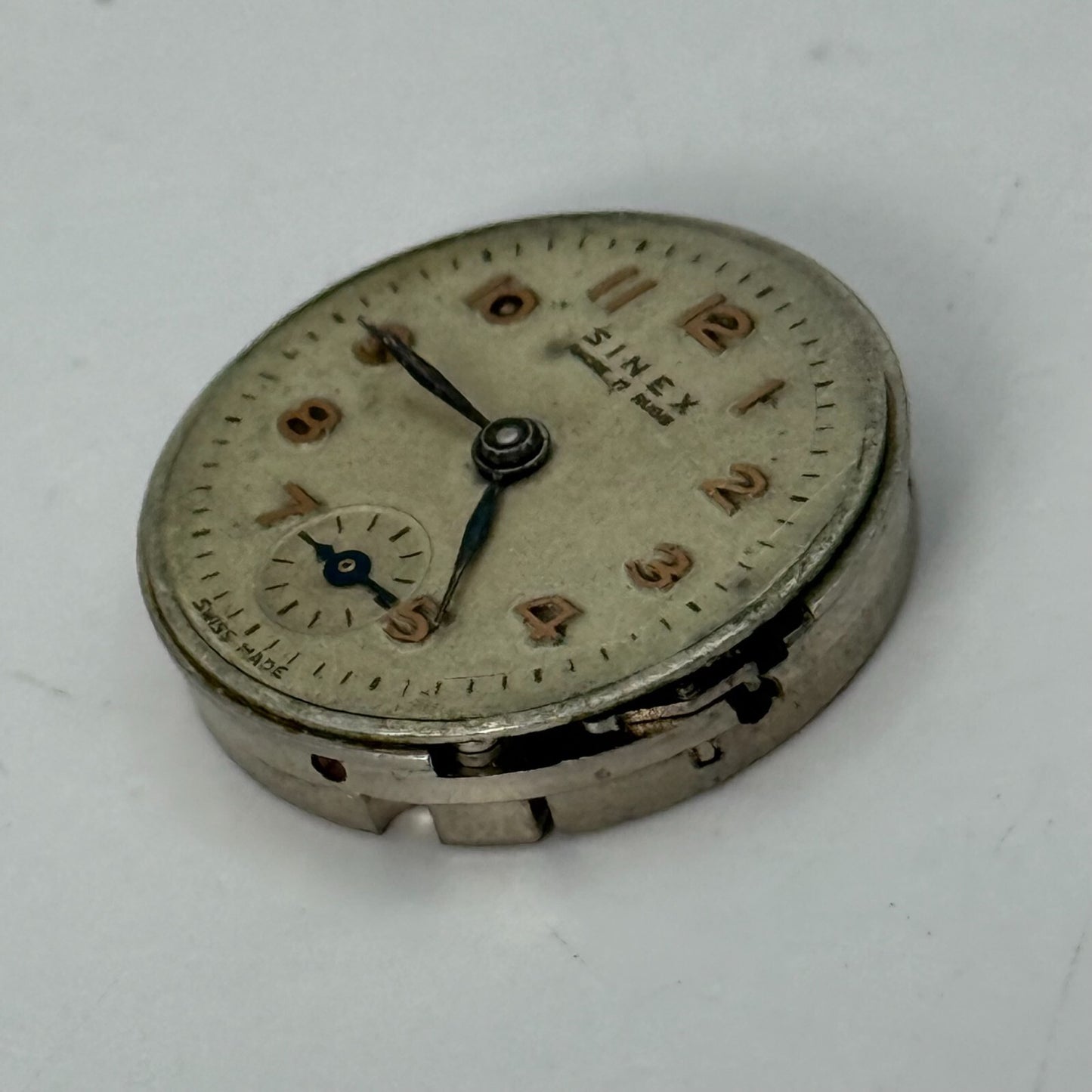 19.7mm Vintage Sinex Derby D 40 Swiss Manual Wind Watch Movement PARTS REPAIR