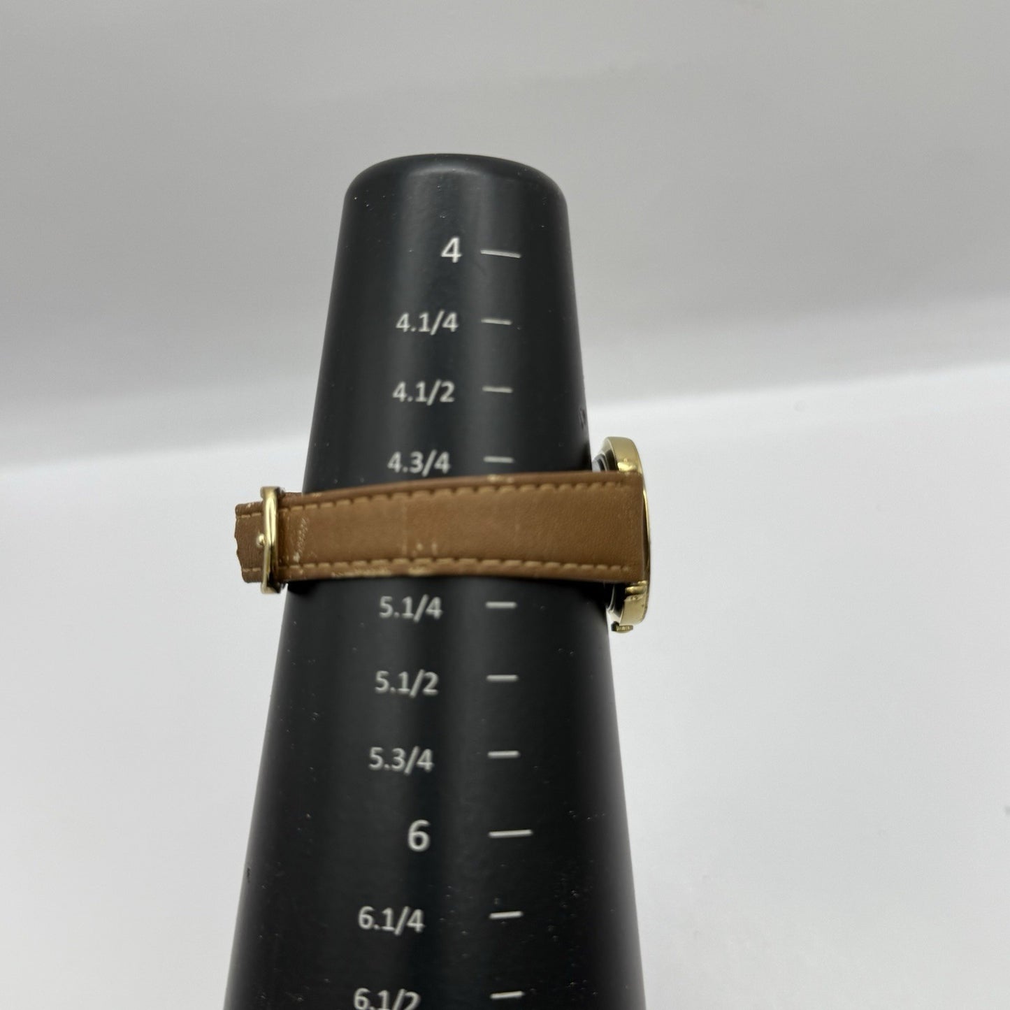 25mm Working Ladies Vintage Courreges Paris 4N01-0220 Gold Plated Quartz Watch