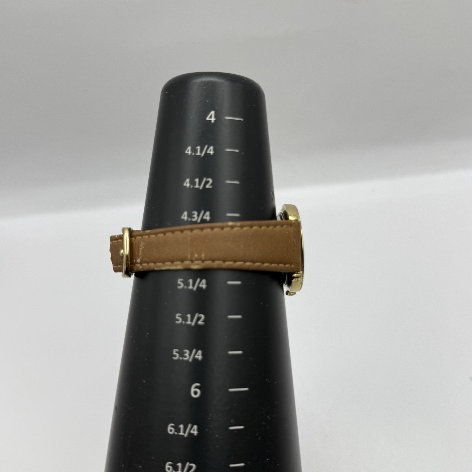 25mm Working Ladies Vintage Courreges Paris 4N01-0220 Gold Plated Quartz Watch