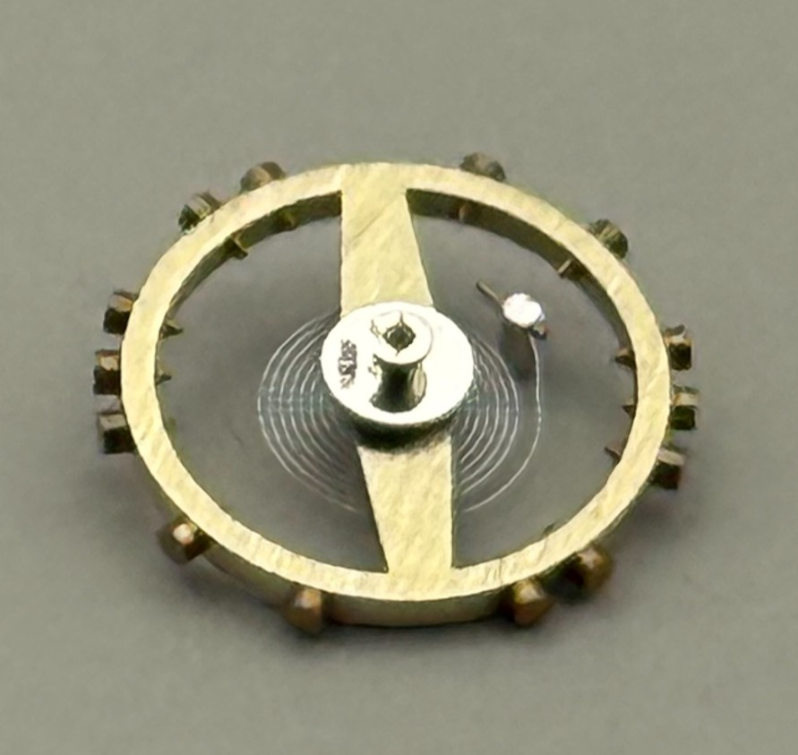 FEF 370 371 Balance Wheel Complete And Spring  176 Watch Movement Parts NOS