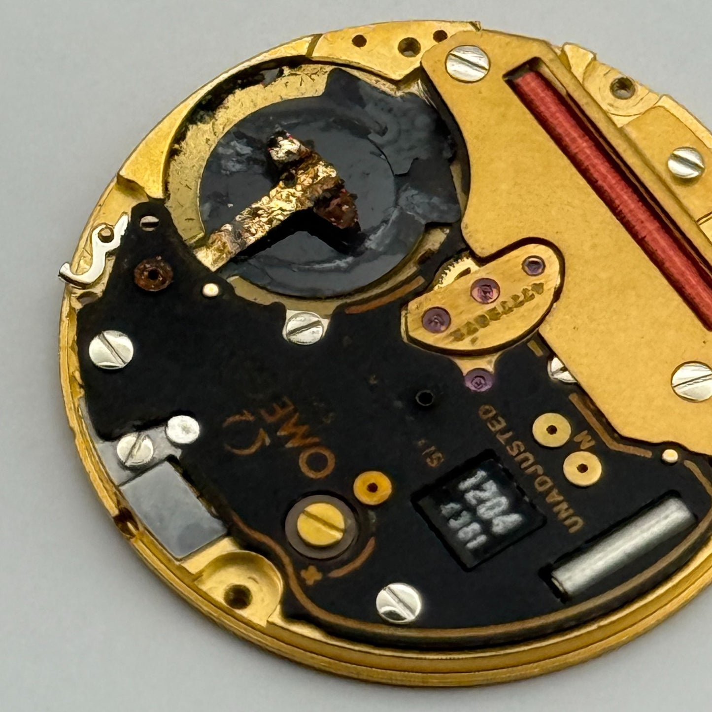 Omega 1434 Quartz Watch Movement 6 Jewels Swiss Vintage Parts Repair 23.8mm