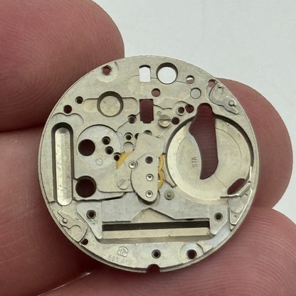 23.8mm ETA 555.415 Swiss 1 Jewel Quartz Partial Watch Movement Vintage PARTS