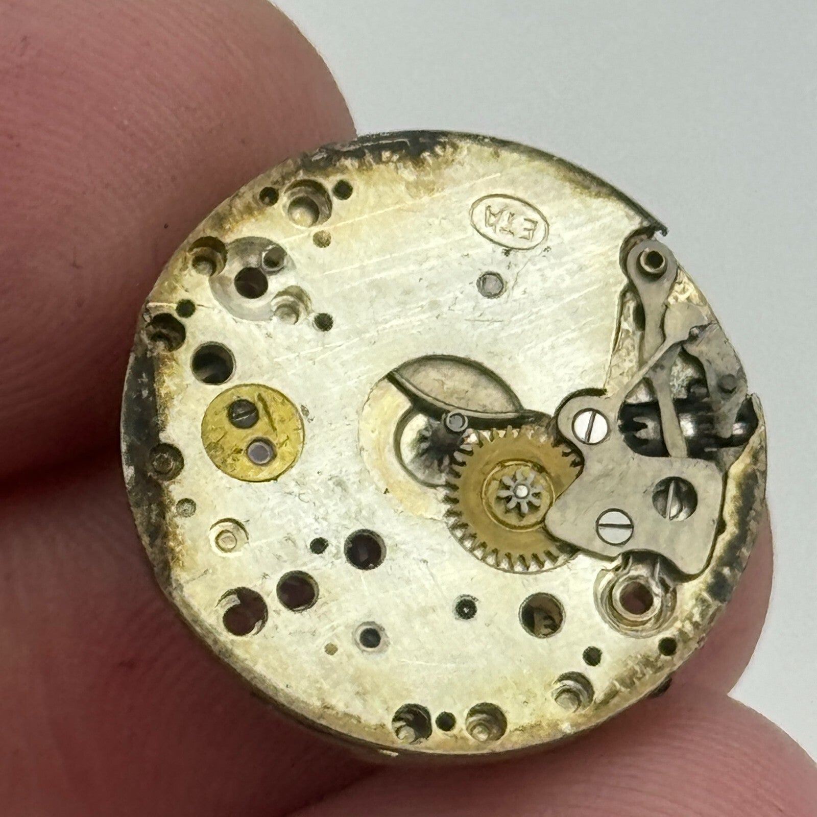 19.7mm ETA 15 Jewels Swiss Manual Wind Watch Movement Vintage PARTS SPARES