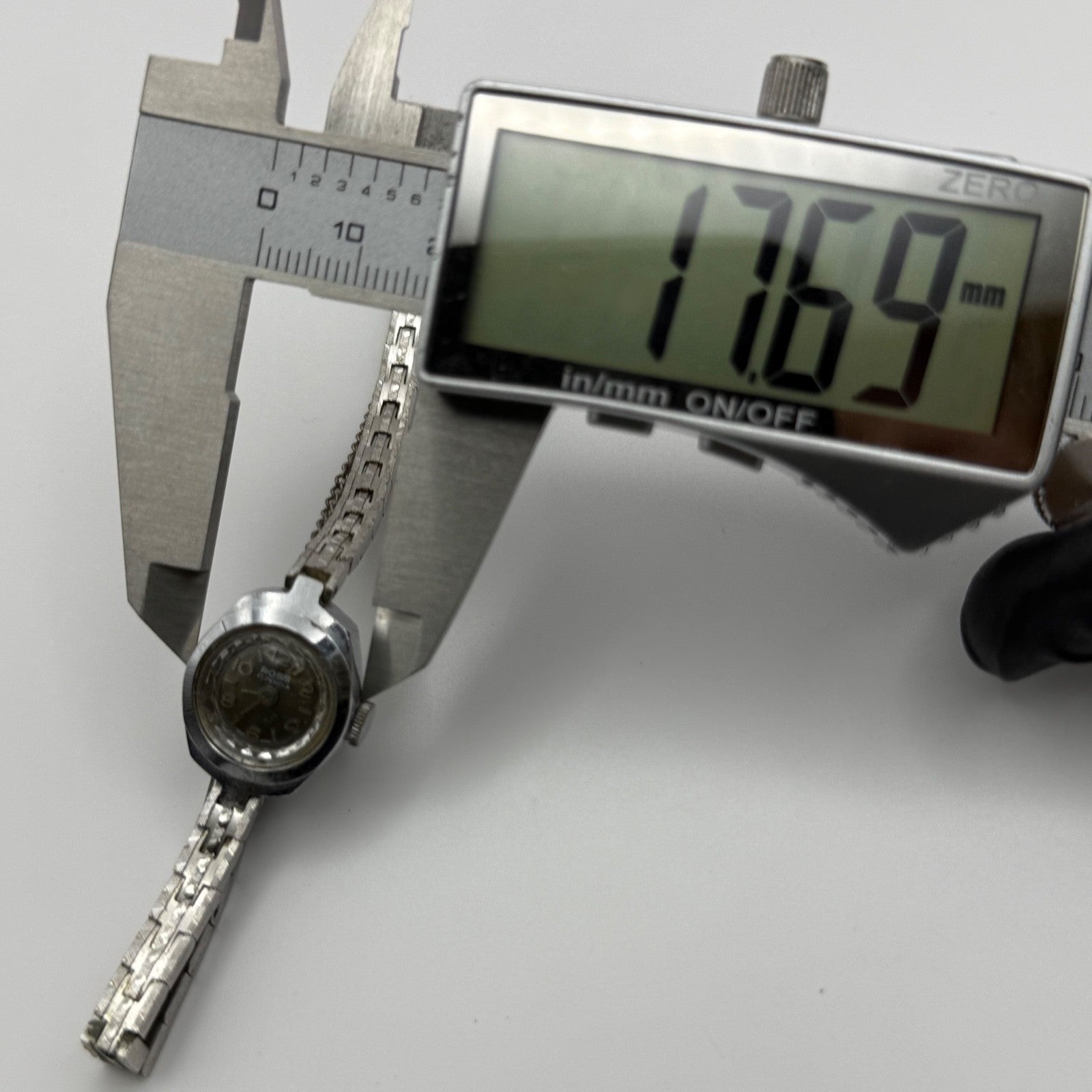 17mm Vintage Ross 17 Jewels Stainless Swissl Manual Wind Watch PARTS / REPAIR