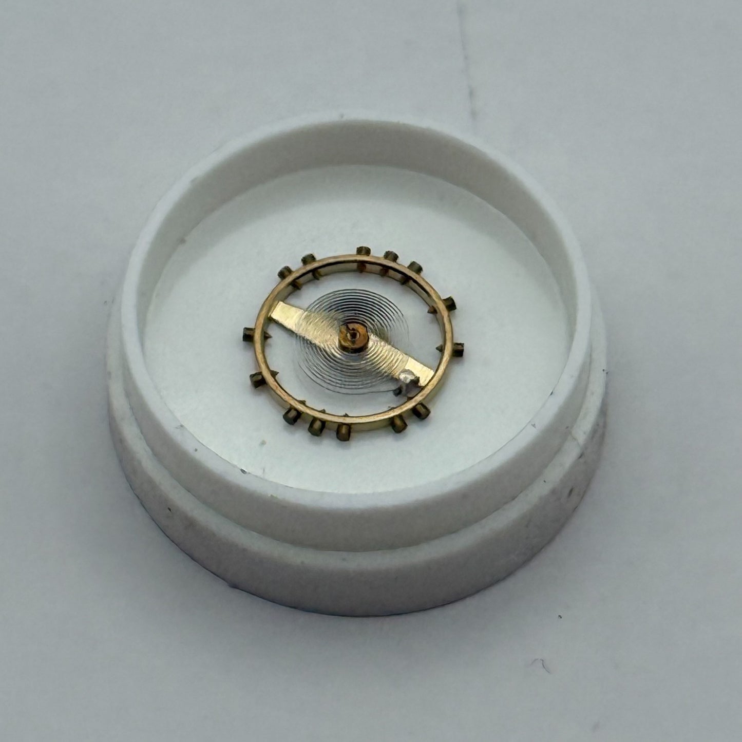 AS 970 Balance Complete 8 3/4''' Renata 27 M Watch Movement Parts Vintage NOS