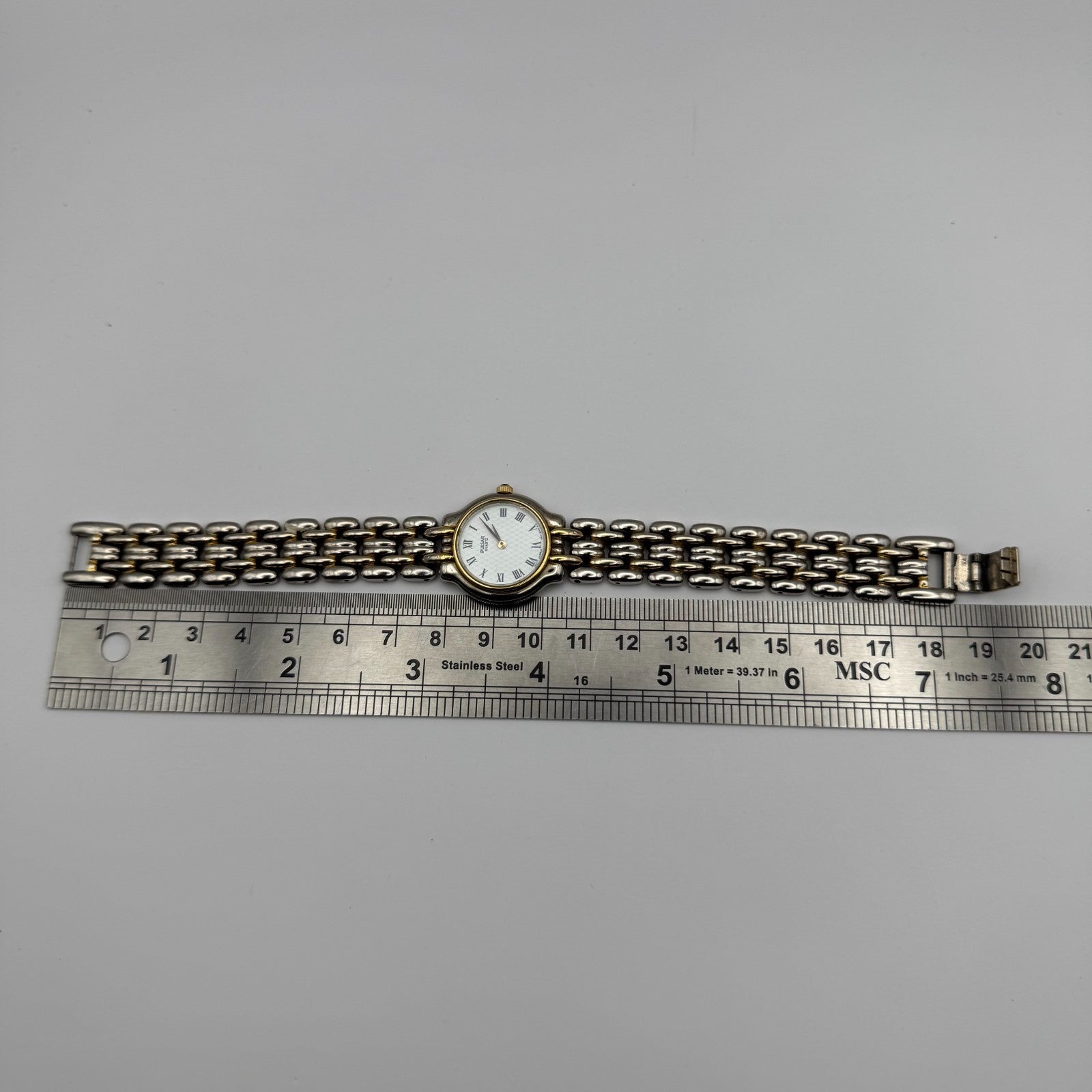 Pulsar Ladies Quartz Watch White Dial Two Tone Bracelet Japan Working 26mm