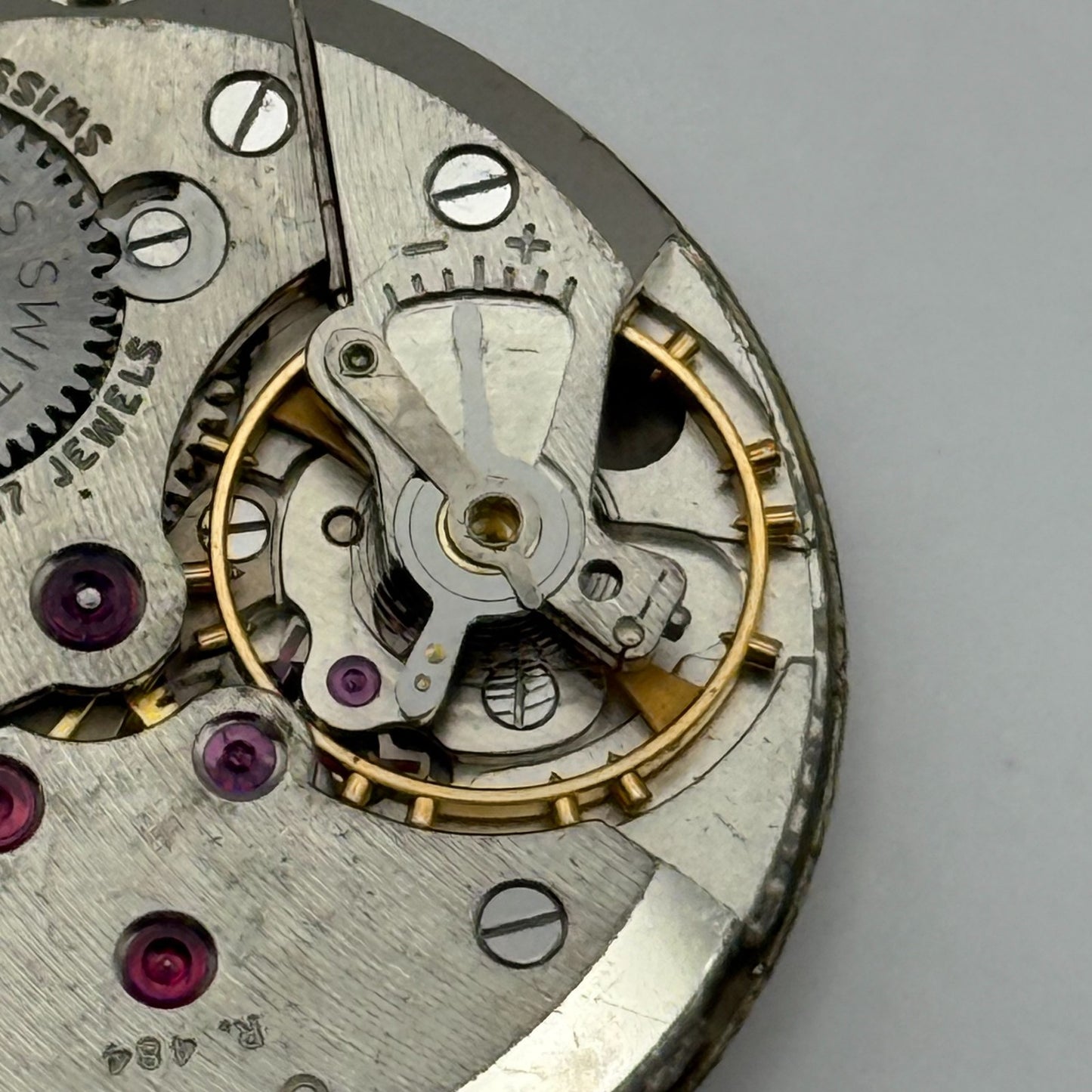 Cyma R. 484 Watch Movement Manual Wind Vintage Swiss 17 Jewels Parts 28.2mm
