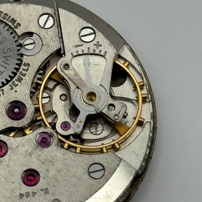 Cyma R. 484 Watch Movement Manual Wind Vintage Swiss 17 Jewels Parts 28.2mm