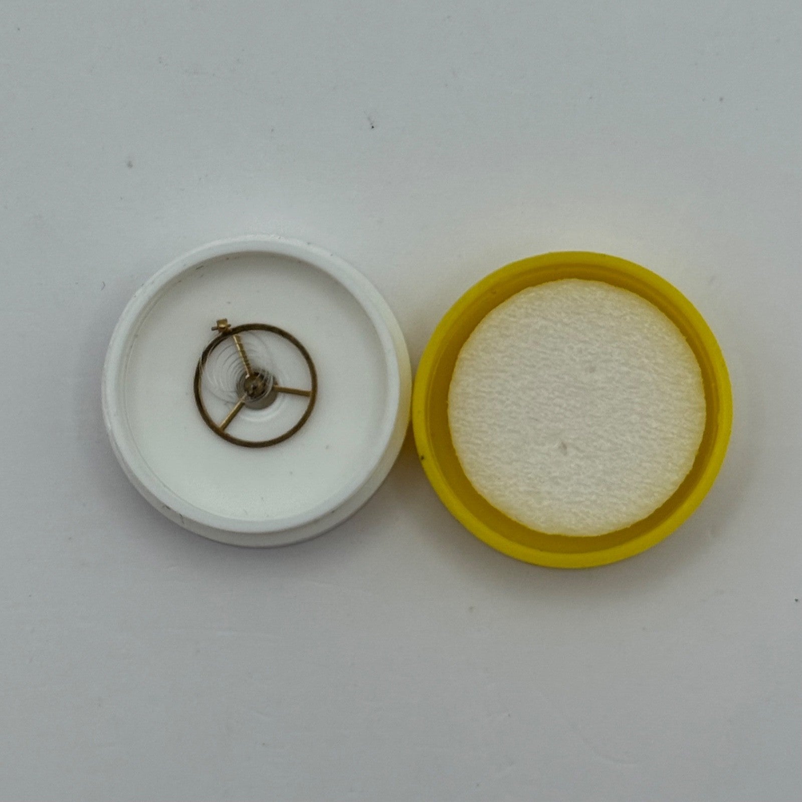 BFG 6 3/4 - 8''' Balance Complete Renata 1892 M 927-21 Watch Parts Vintage NOS