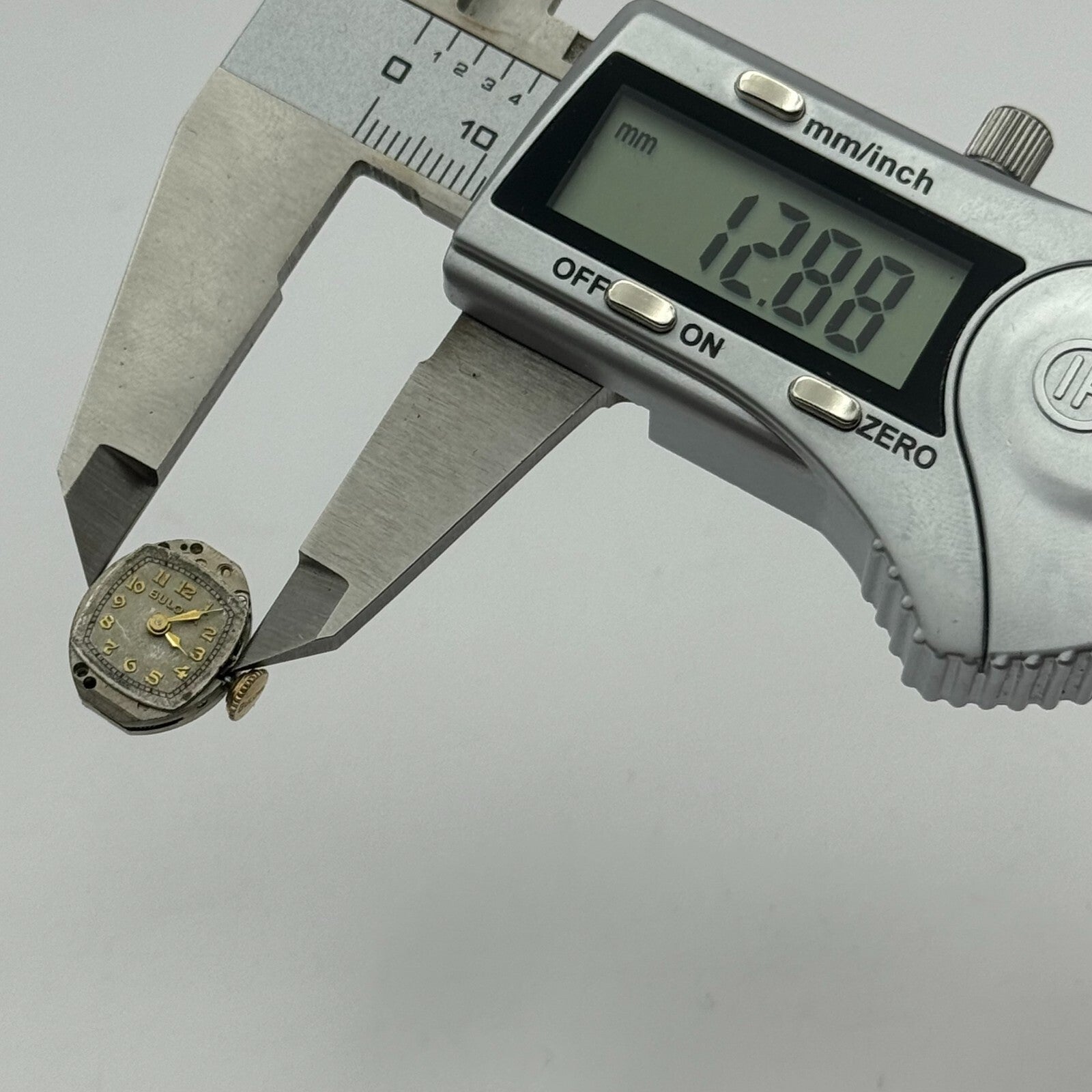 12.8mm Bulova Ladies 5AC Manual Wind Swiss 17 Jewels Watch Movement PARTS SPARES