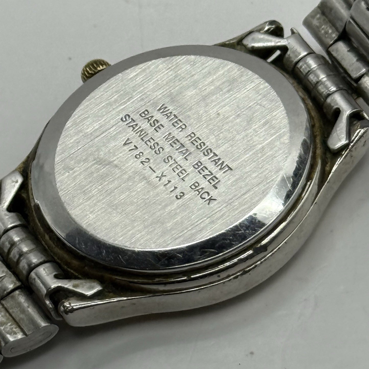 26mm Working Ladies Lorus V782-X113 Two Tone Date Dial Quartz Watch 6 Inches