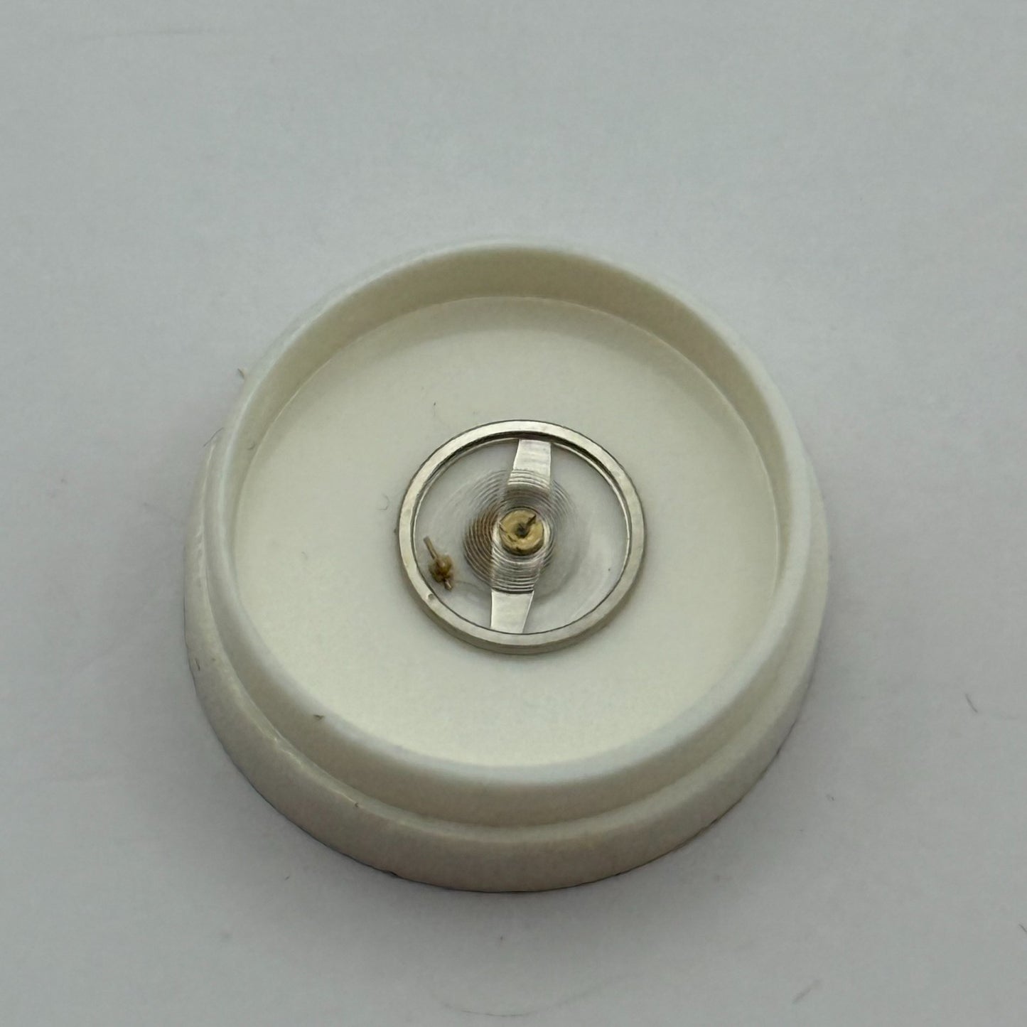 Brac 2051 Balance Wheel Complete And Spring  5½’’’ 69 M Watch Movement Parts 