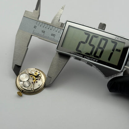 Peerex 15 Jewels Watch Movement Running Manual Wind Vintage Parts Repair 25.8mm