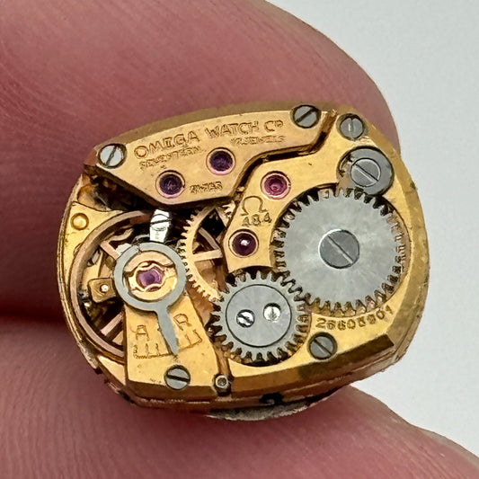 12.5mm Ladies Omega Cal 484 Manual Wind Watch Movement Swiss Vintage PARTS SPARE