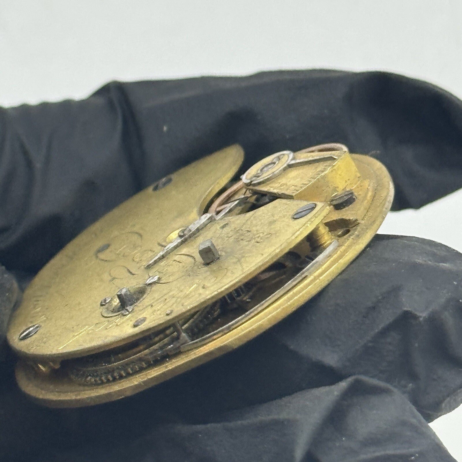 40.7mm French Royal Exchange London Antique Pocket Watch Movement FOR PARTS