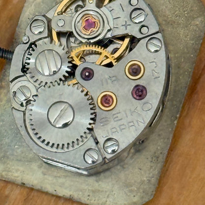 20mm Vintage Seiko 1100-5460 Japan Ladies Manual Wind 11A Watch PARTS / REPAIR