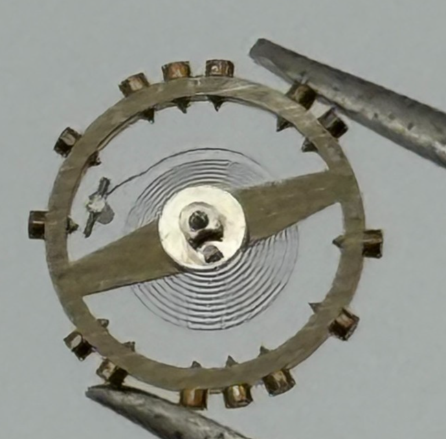 FEF 430 6600 Balance Wheel Complete And Spring 943 M Watch Movement Parts NOS