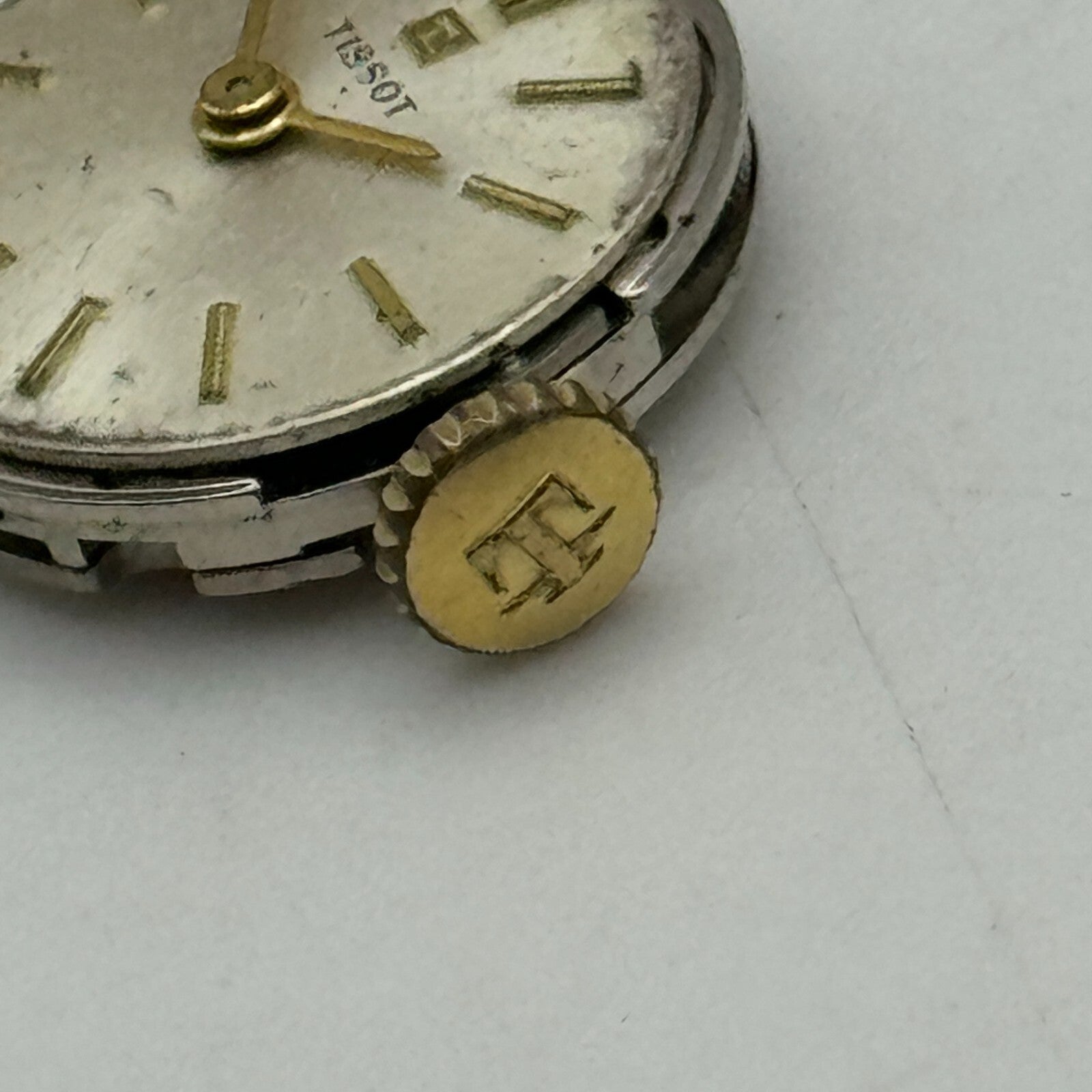 15.5mm Tissot 709 Swiss 17 Jewels Manual Wind Watch Movement Crown Vintage PARTS