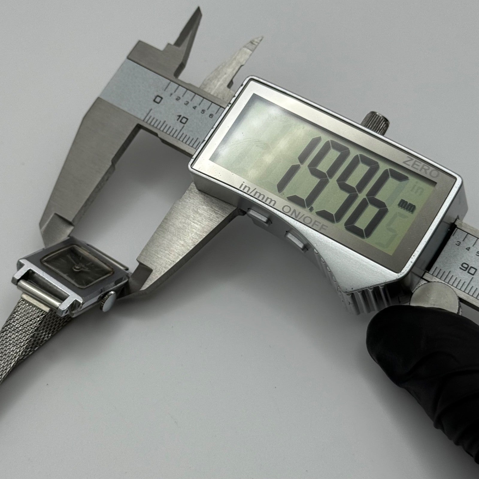 20mm 1970s Vintage Oris Green Dial Ladies Engraved Manual Wind Watch PARTS