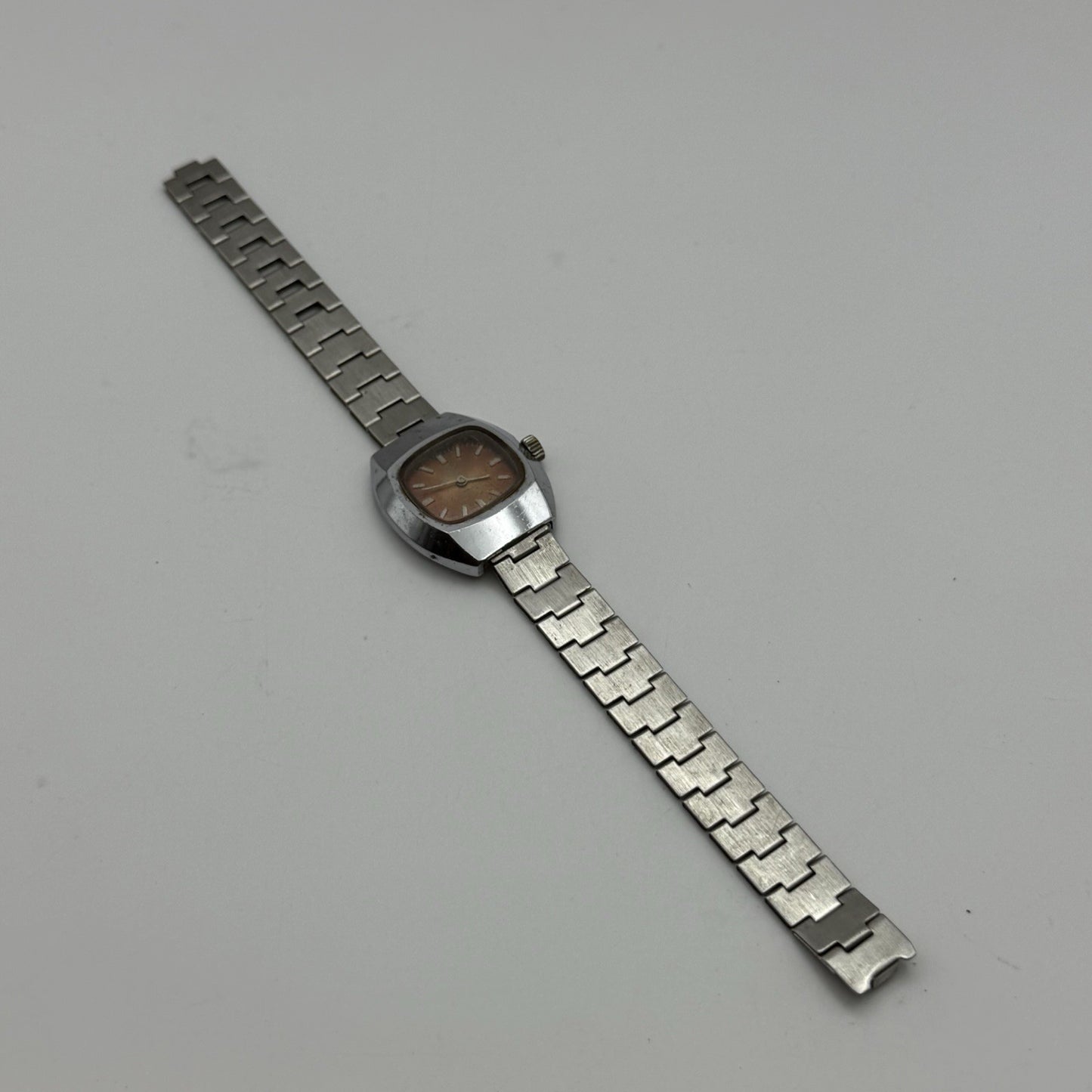 27mm Vintage Cliper 17 Rubis Incabloc Manual Wind Swiss Watch For PARTS REPAIR