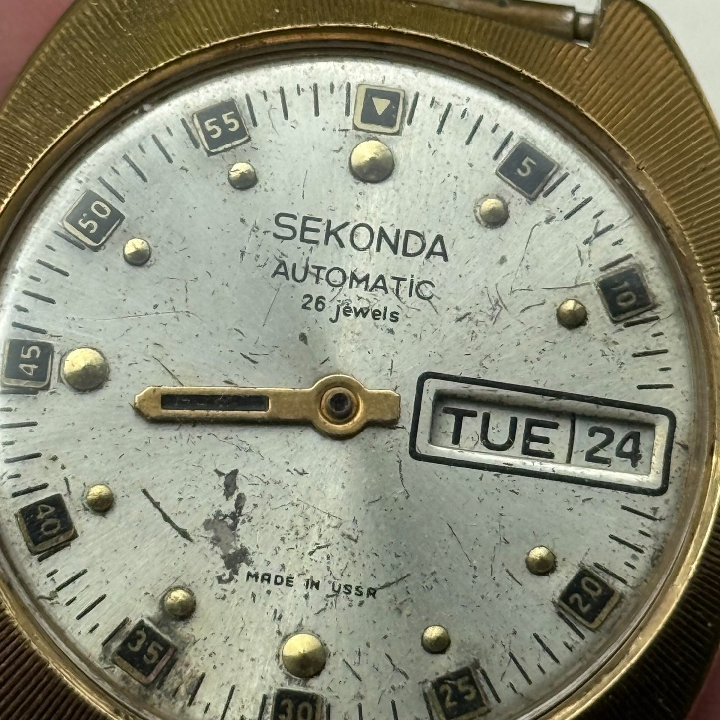 37mm Men's Vintage Sekonda USSR AU10 Automatic 26 Jewels Date Watch PARTS REPAIR