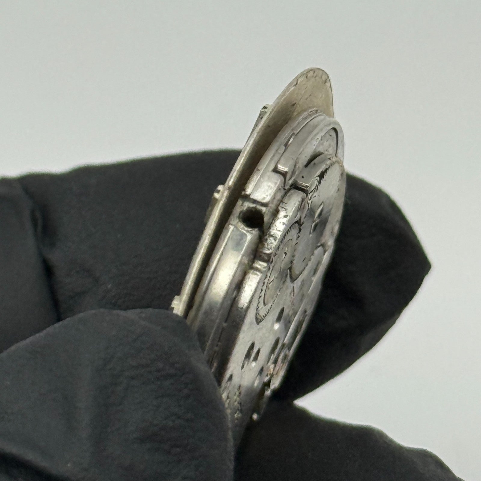 Certina 25-66 Watch Movement Manual Wind Vintage Swiss 17 Jewels Parts 25.8mm