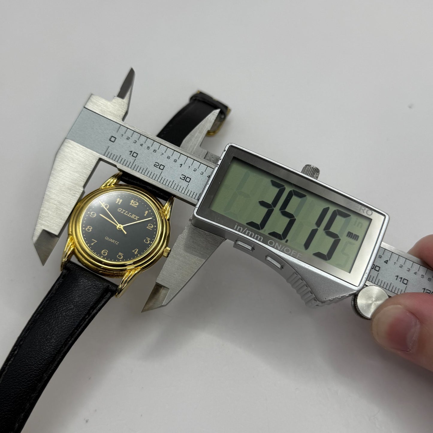 33mm Working Gillex Gold Plated Ladies Black Dial Strap Quartz Watch 6.5 Inches