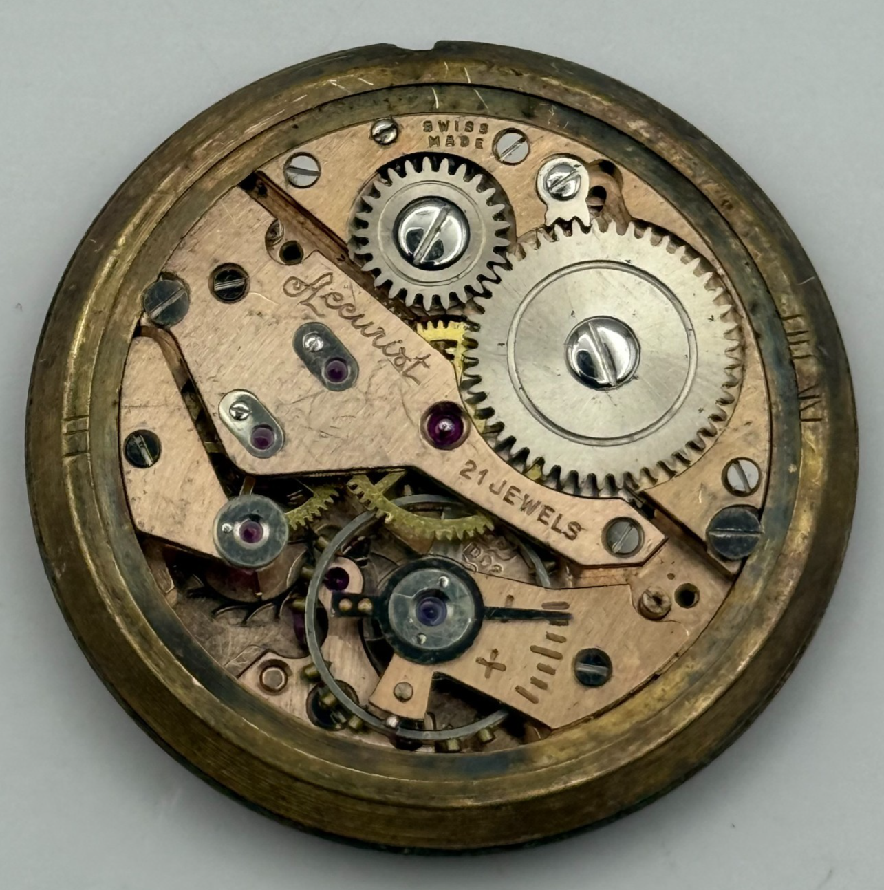 AS 1002 984 Watch Movement Accurist Manual Wind Vintage Parts Repair 29.7mm