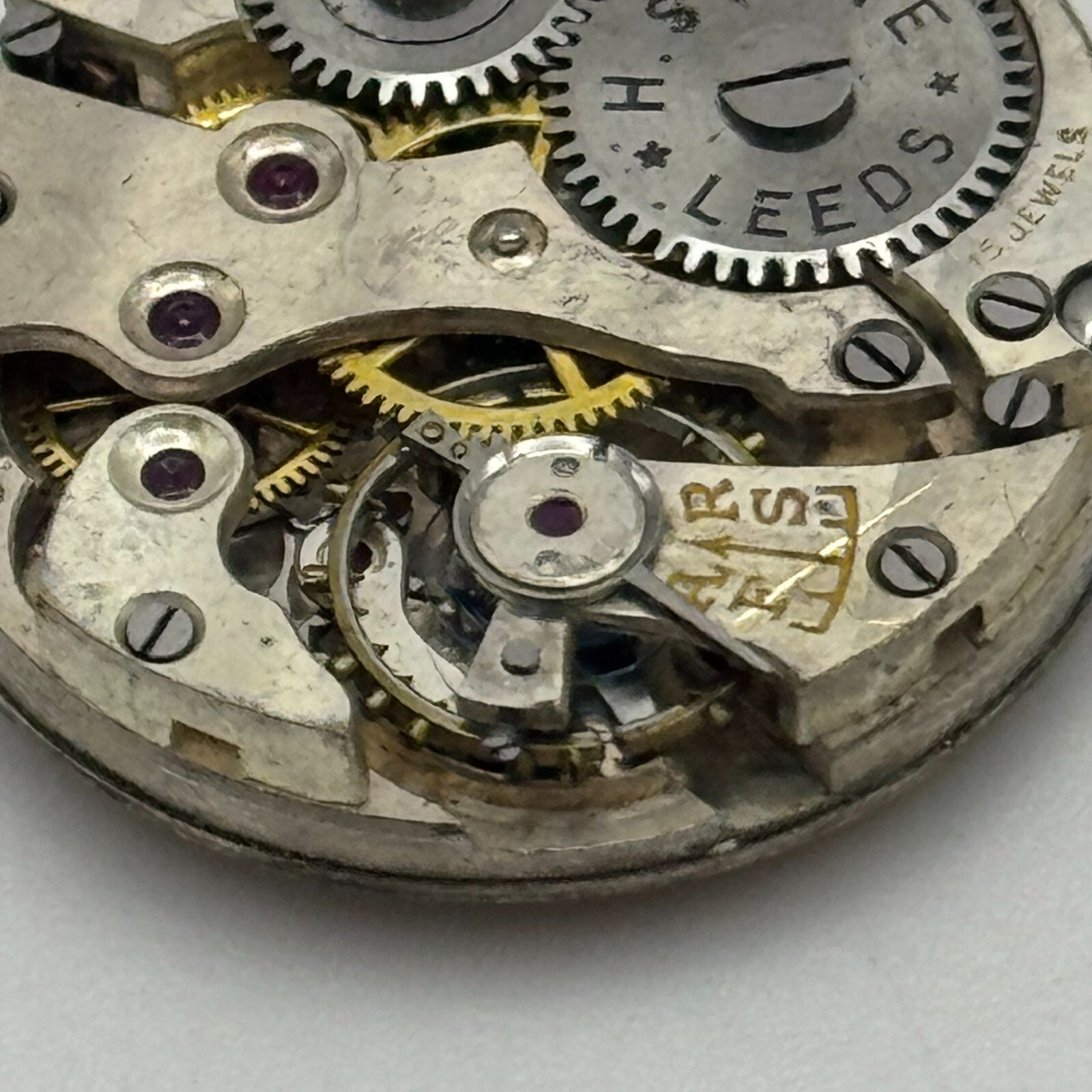23.6mm H Stone Leeds 15 Jewels Sub Seconds Manual Wind Watch Movement For PARTS