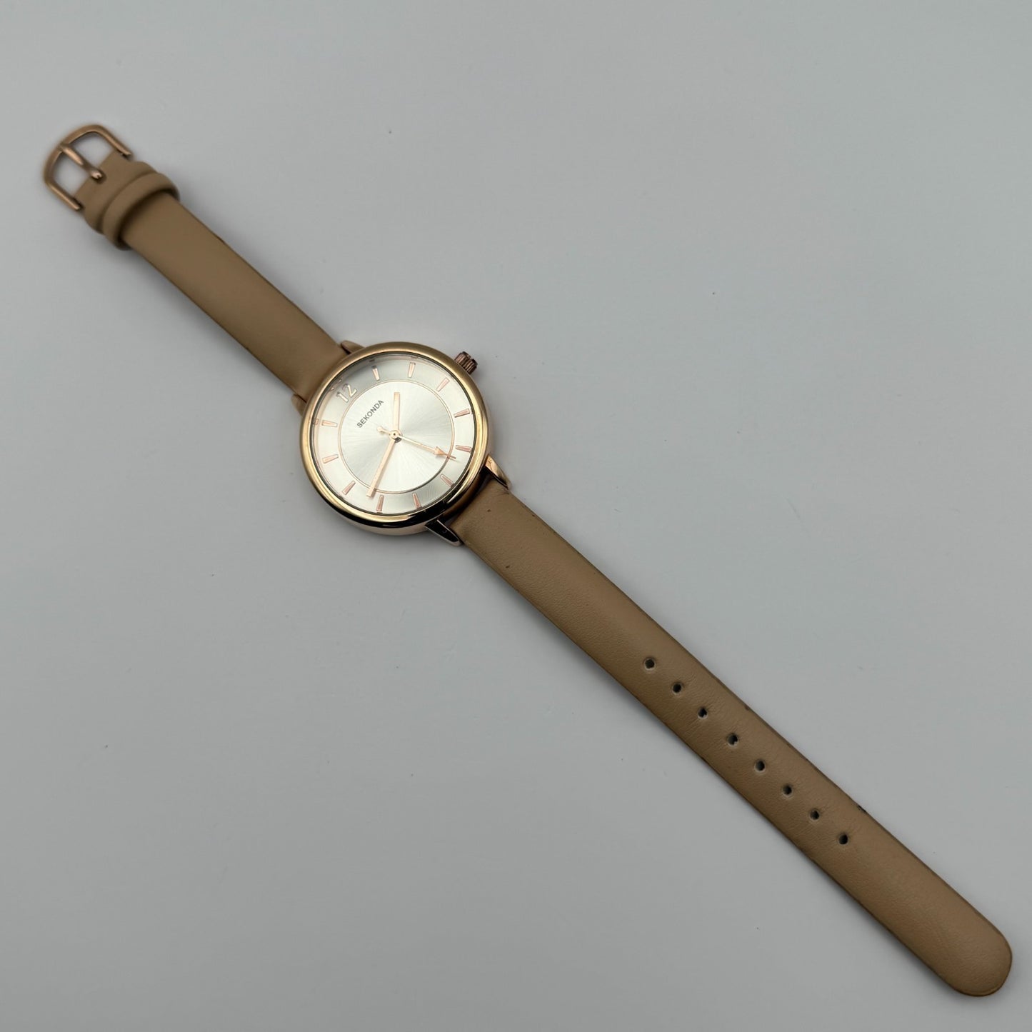 Sekonda Ladies Quartz Watch Silver Dial Rose Gold Tone Case Japan Working 34mm