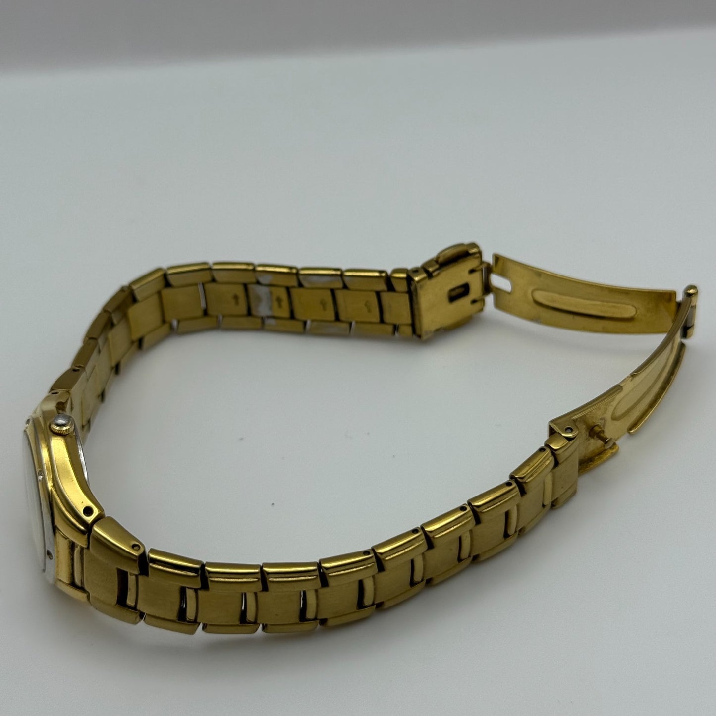 Lorus Ladies Quartz Watch Date Dial Gold Tone Bracelet Japan 24mm PARTS REPAIR