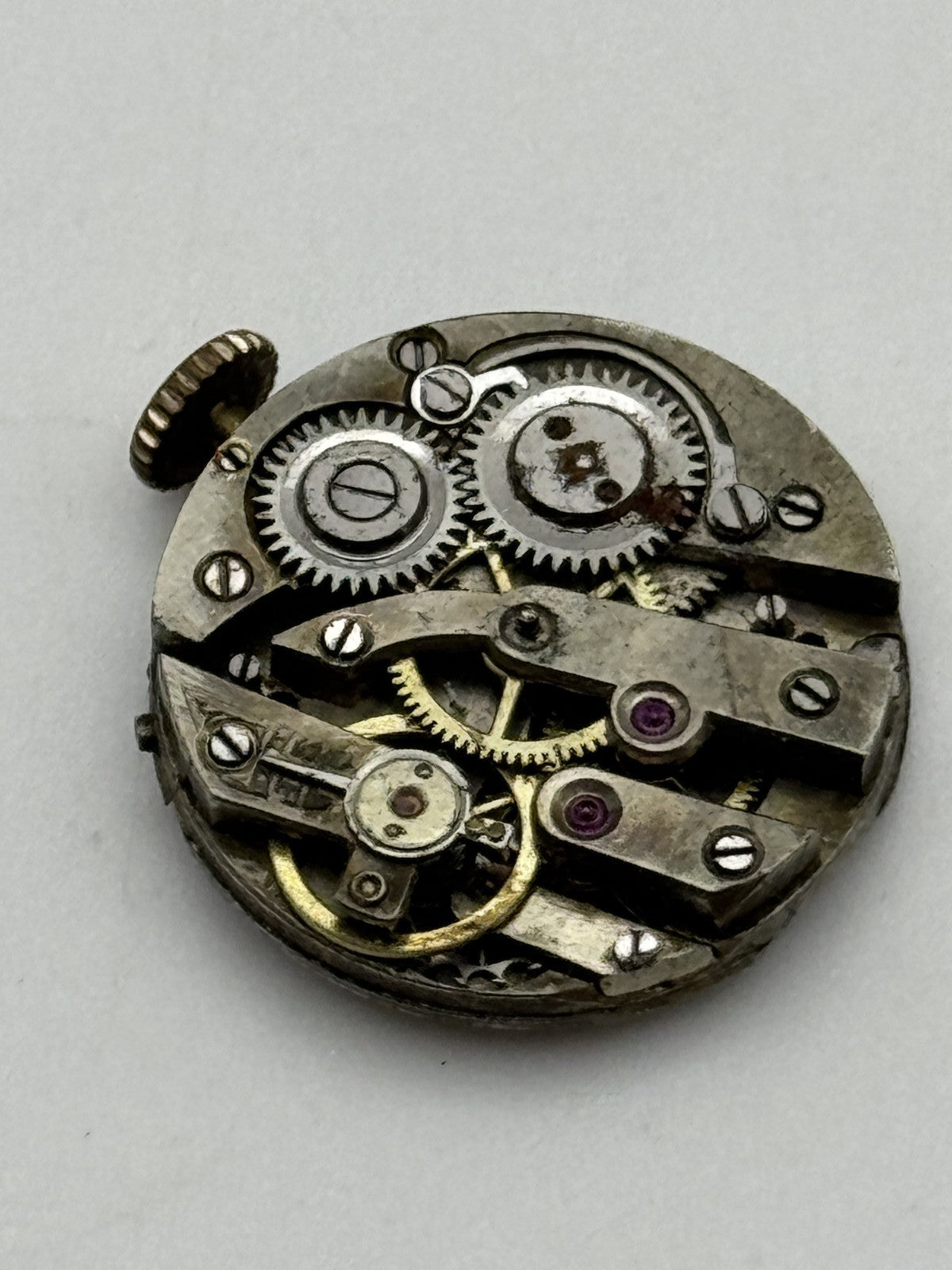 20.5mm Vintage Interesting unidentified Manual Wind Swiss Watch Movement REPAIR