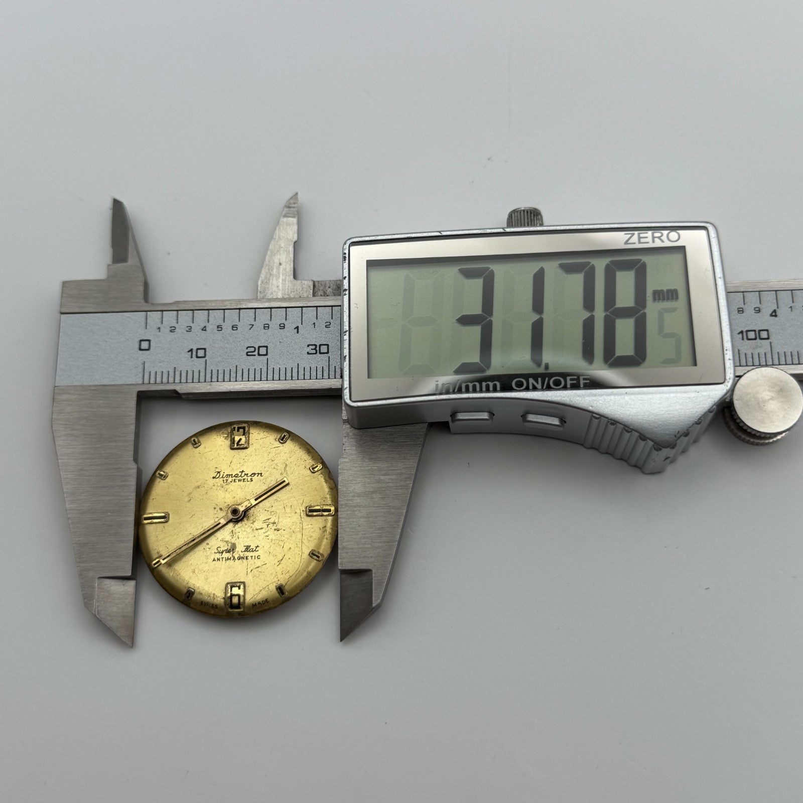 EB 8800 Watch Movement Dimetron Manual Wind Vintage Swiss Parts Repair 26.9mm