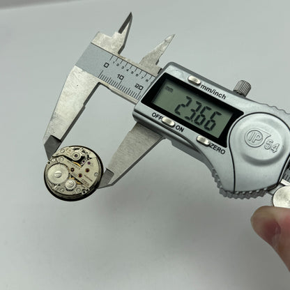 23.6mm Zodiac Cal 1025 Manual Wind Watch Movement Swiss Vintage PARTS SPARES