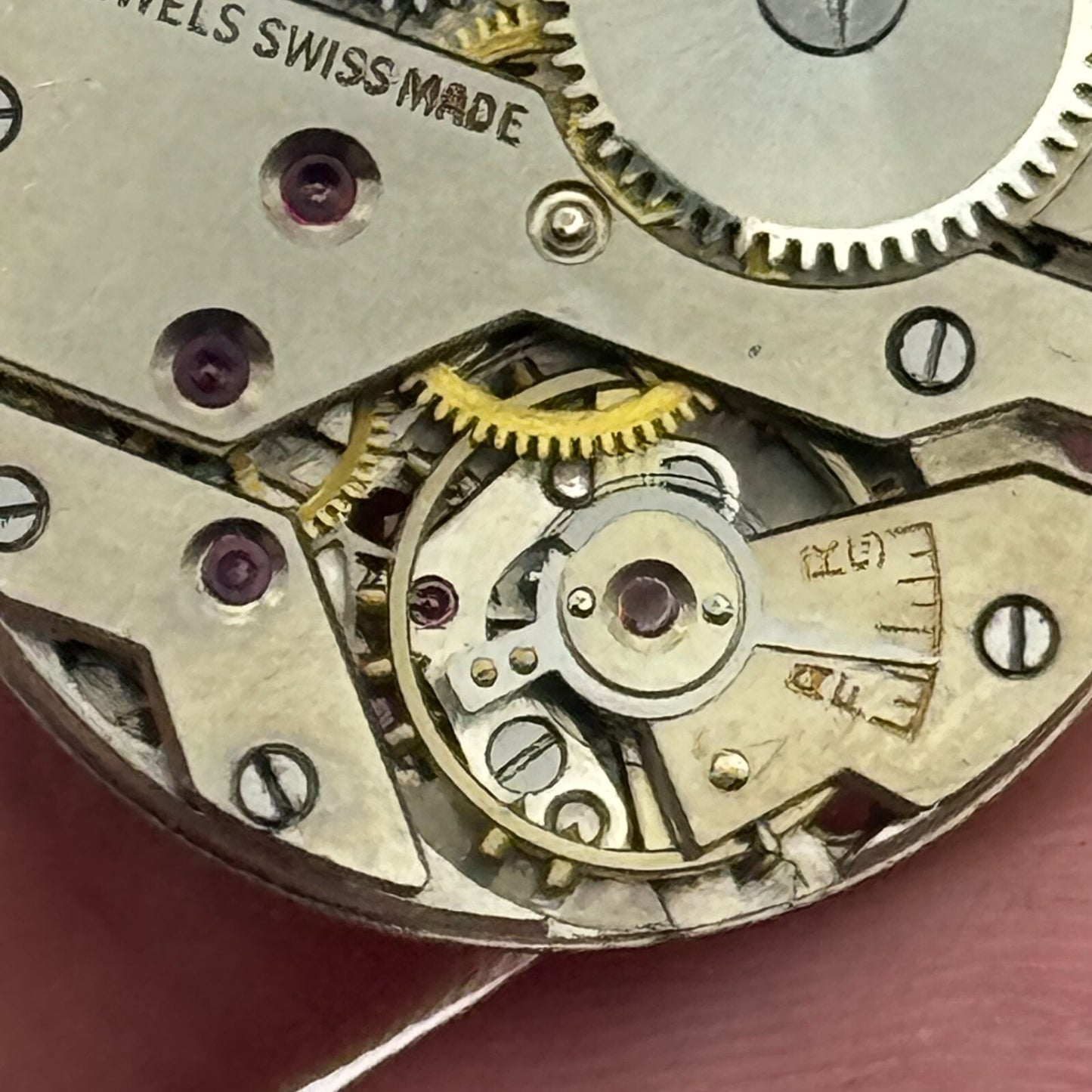 23.6mm Arogno A 150 Manual Wind 15 Jewels Vintage Swiss Watch Movement PARTS