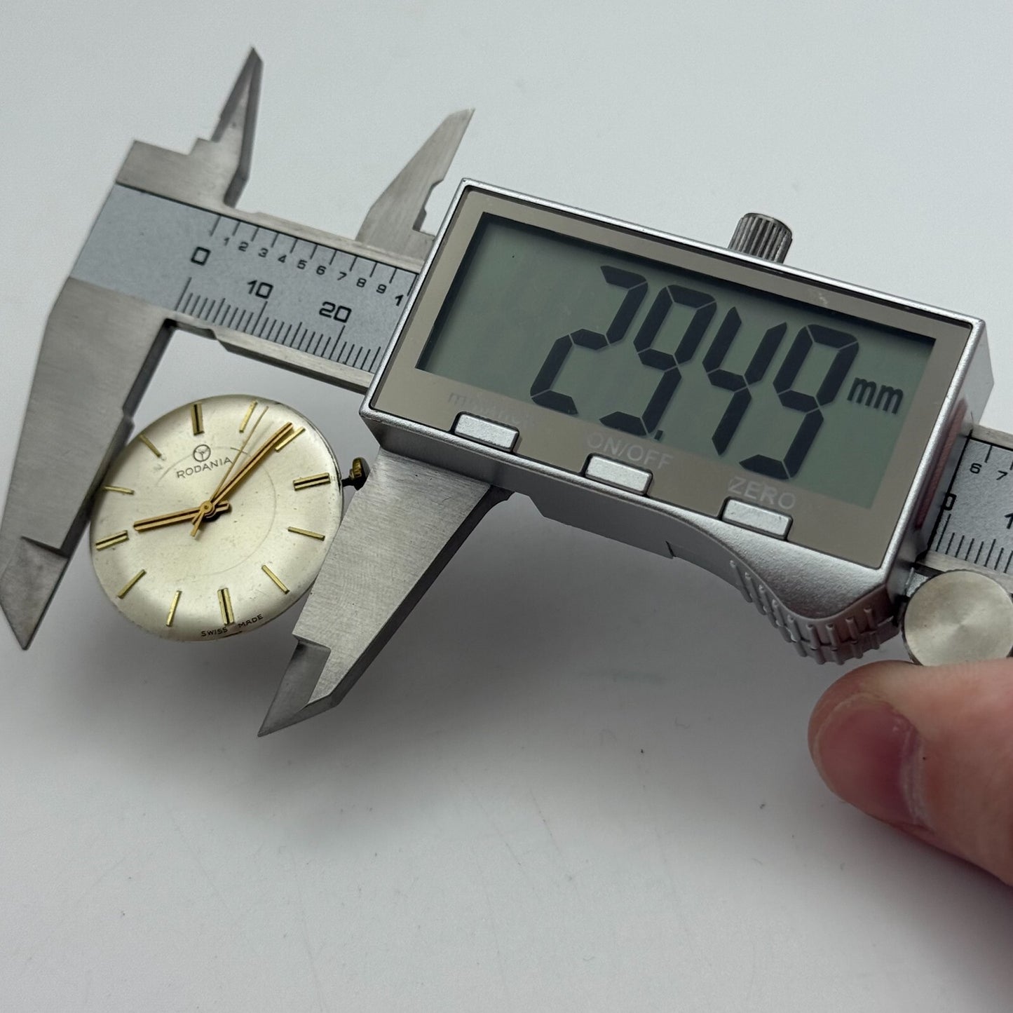 25.5mm Vintage Rodania AS 1714-15 Swiss Manual Wind Watch Movement PARTS REPAIR