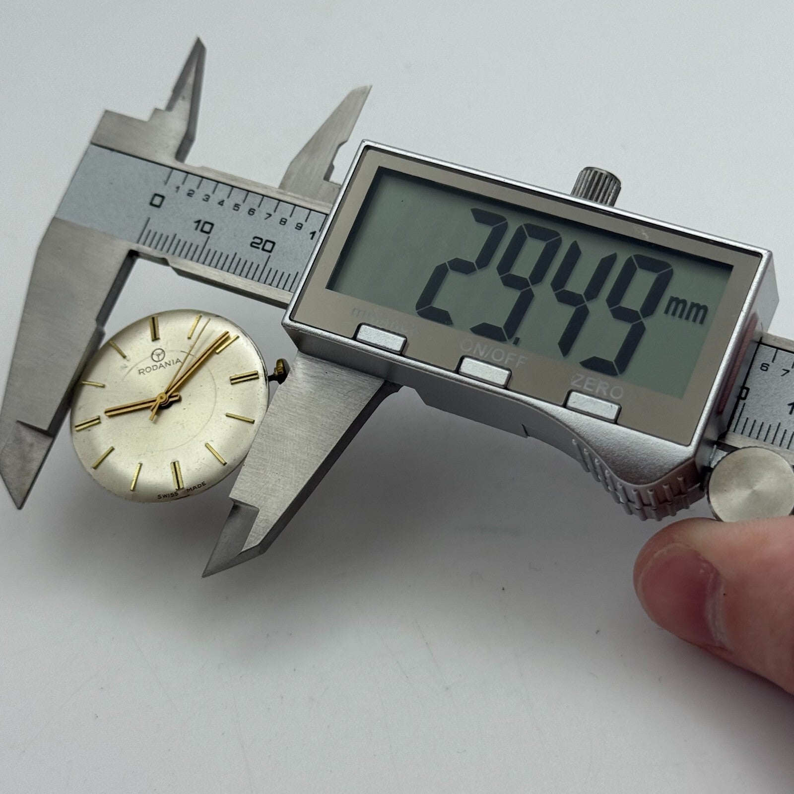 25.5mm Vintage Rodania AS 1714-15 Swiss Manual Wind Watch Movement PARTS REPAIR