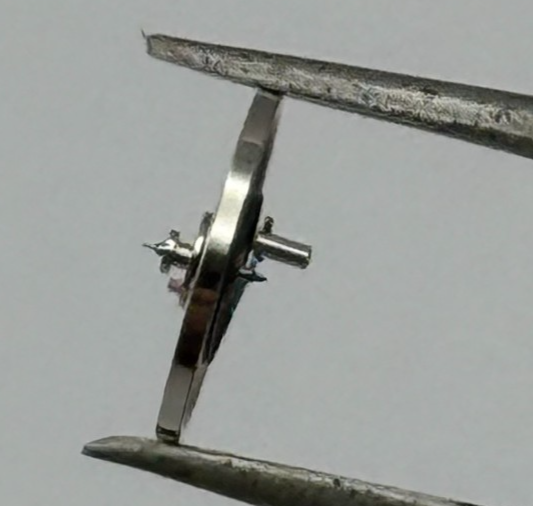 FHF 34-21 Balance Wheel Complete And Spring  1640 M Watch Movement Parts NOS