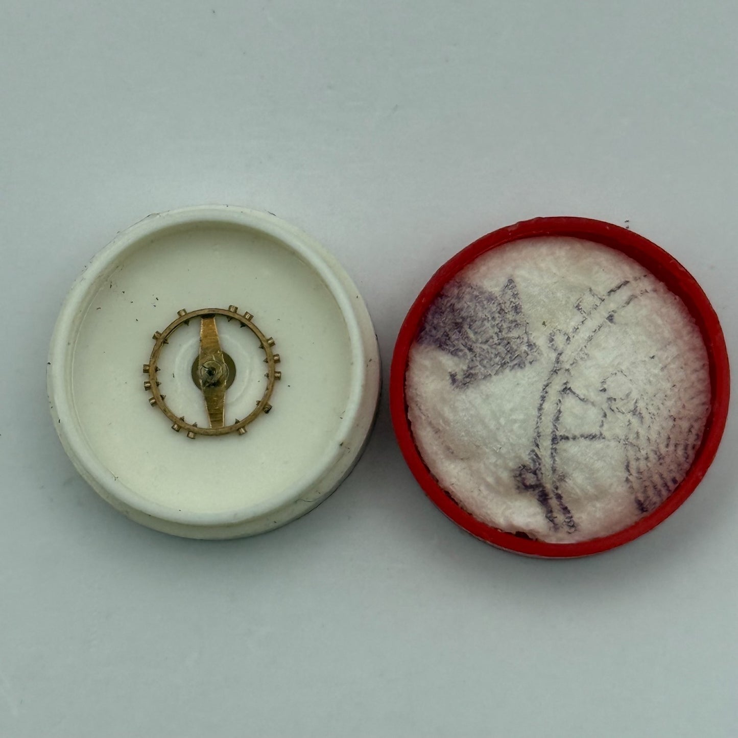 FEF 270 Balance Complete 8 1/4''' Renata 173 Watch Movement Parts Vintage NOS