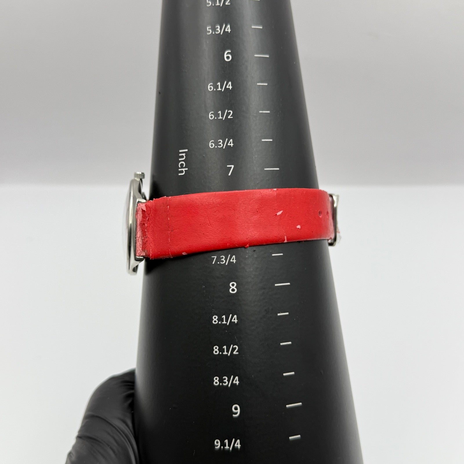 32mm Working Valentin Ramos Ladies 32mm Quartz Watch Needs New Strap Red Dial