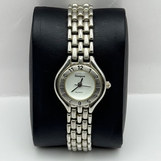 Working Unique Ladies Silver Tone Bracelet 24mm Quartz Watch 6.5 Inches New Batt