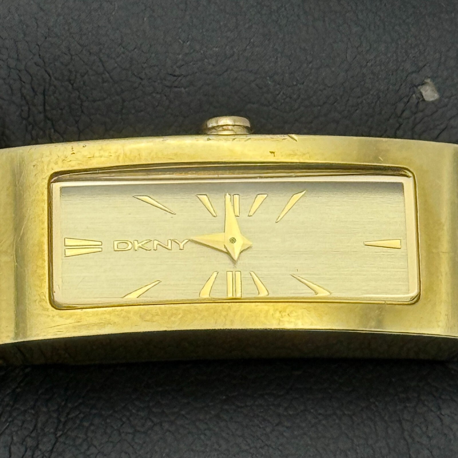 12mm Working Ladies Gold Plated DKNY NY-3814 Quartz Rectangle Watch 5.5 Inches